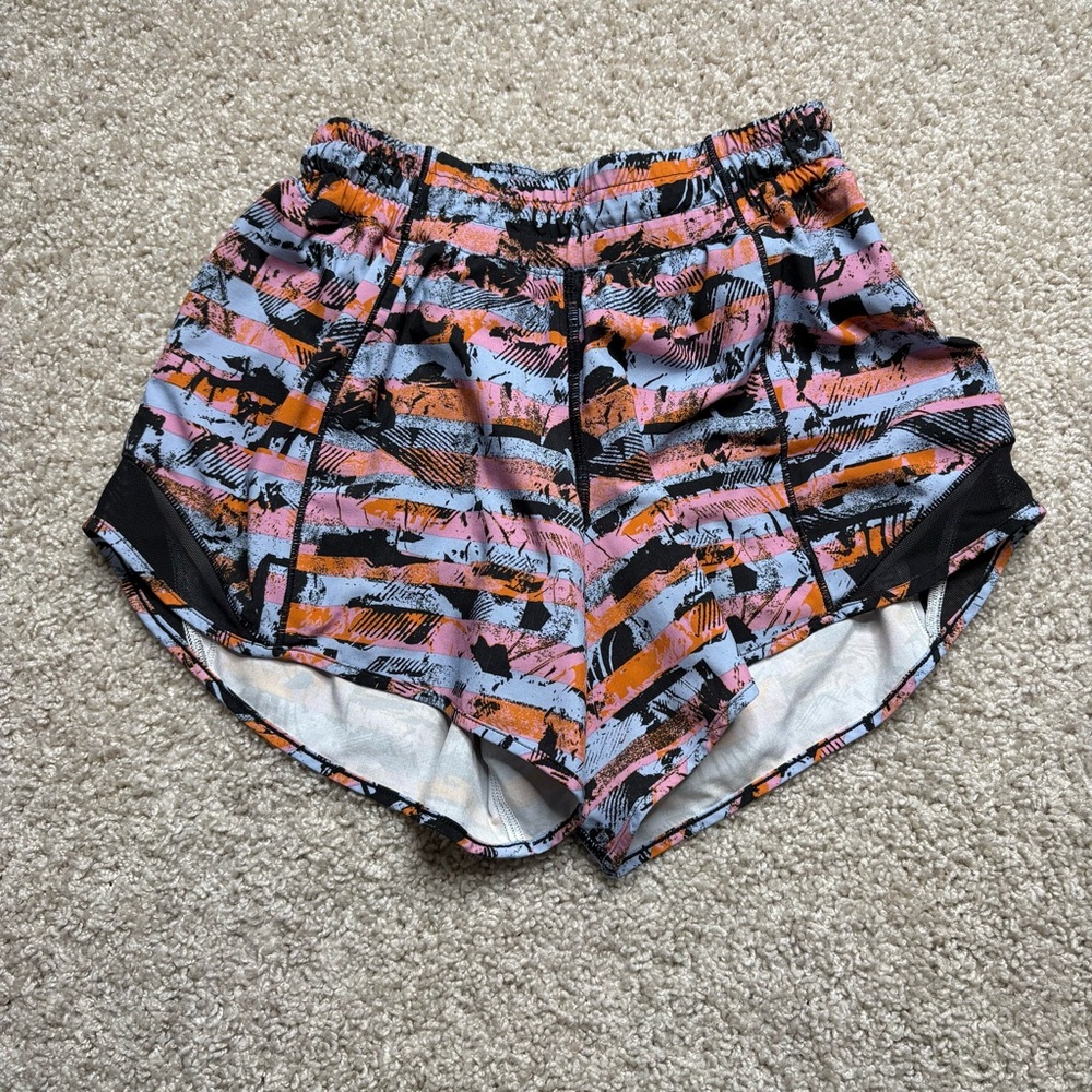 Lululemon Hotty Hot Short II *Long 4"